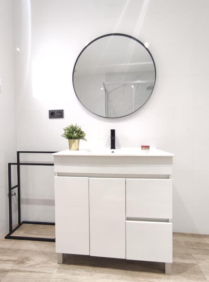Covadonga Suite Home Sevilla Bagian luar foto