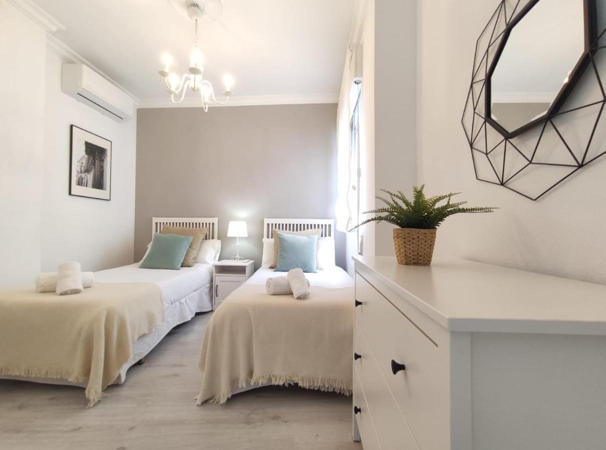 Covadonga Suite Home Sevilla Bagian luar foto
